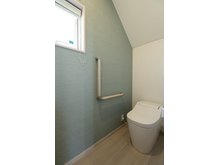パナソニック製のトイレです！
日本で一番売れているアラウーノというトイレです。掃除がし易いのも特徴です！