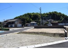 駅近で通勤通学に便利なエコタウン朝倉　♪好評分譲中♪ 現地（2021年10月）撮影 【朝倉D区画】 こちらはモデルハウス建設予定です！